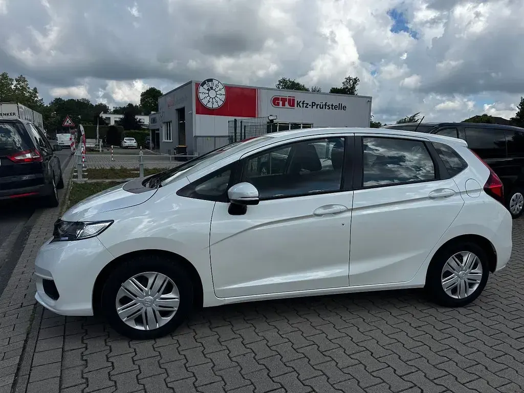 Gebraucht Honda Jazz Trend 102 PS (75 kW) 2019 Weiß Kleinwagen