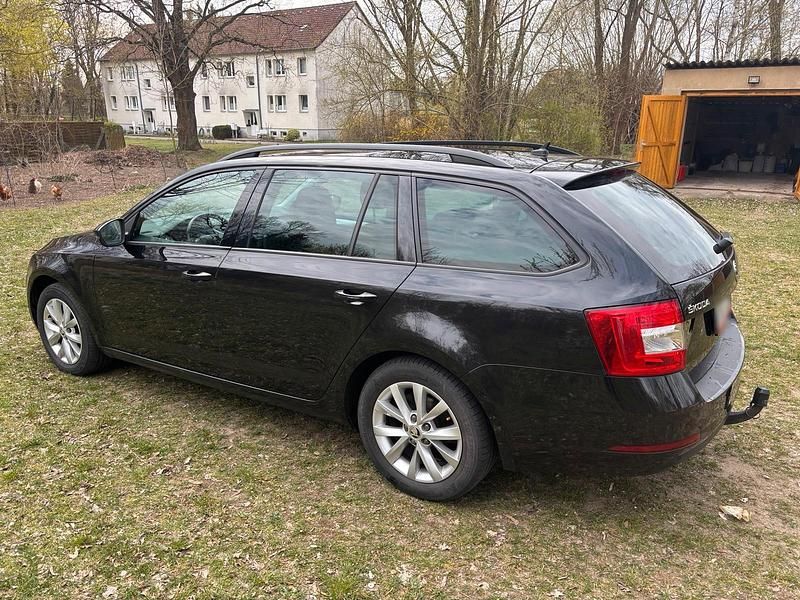 Second-hand Skoda Octavia 150 CP (110 kW) 2020 Negru Break