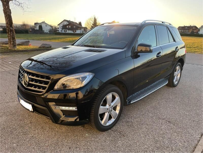 Schwarz Gebraucht 2015 Mercedes ML350 SUV | 24.500 € (Fairer Preis) - Bild 1/4