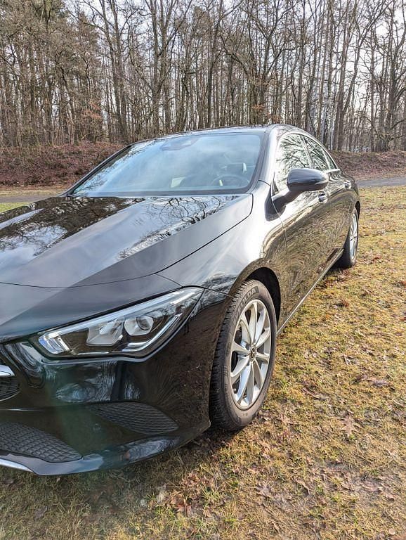 Gebraucht Mercedes CLA180 136 PS (100 kW) 2019 Schwarz Limousine