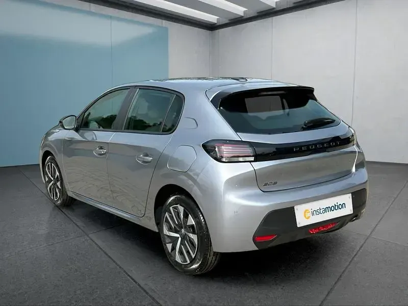 Gebraucht Peugeot 208 Style 101 PS (74 kW) 2025 Silber Kleinwagen