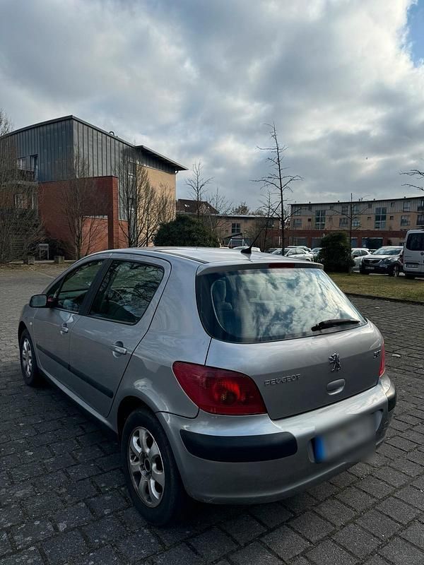 Gebraucht Peugeot 307 109 PS (80 kW) 2005 Grau Kleinwagen