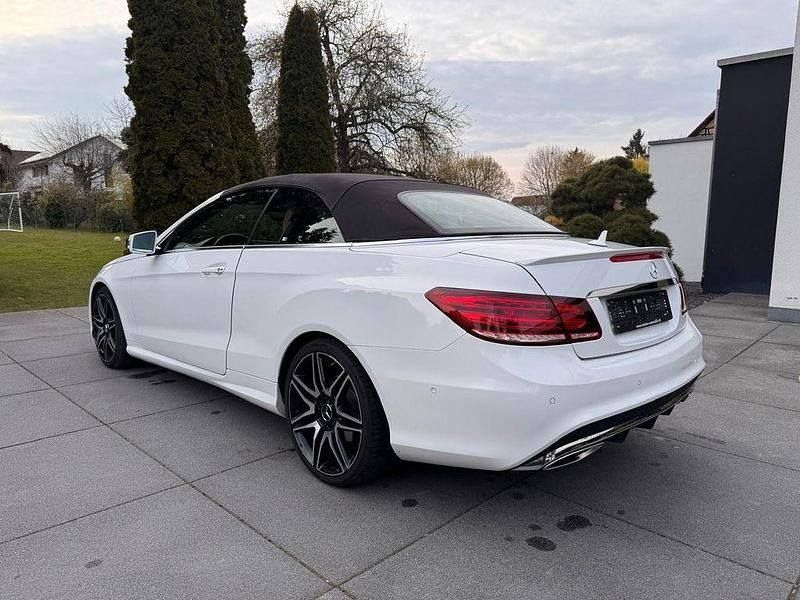 Gebraucht Mercedes E250 AMG 204 PS (150 kW) 2014 Weiß Cabrio