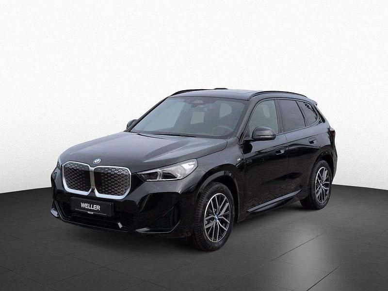 Black sapphire Neu 2025 BMW iX1 Comfort Edition SUV | 52.790 € (Fairer Preis) - Bild 1/4