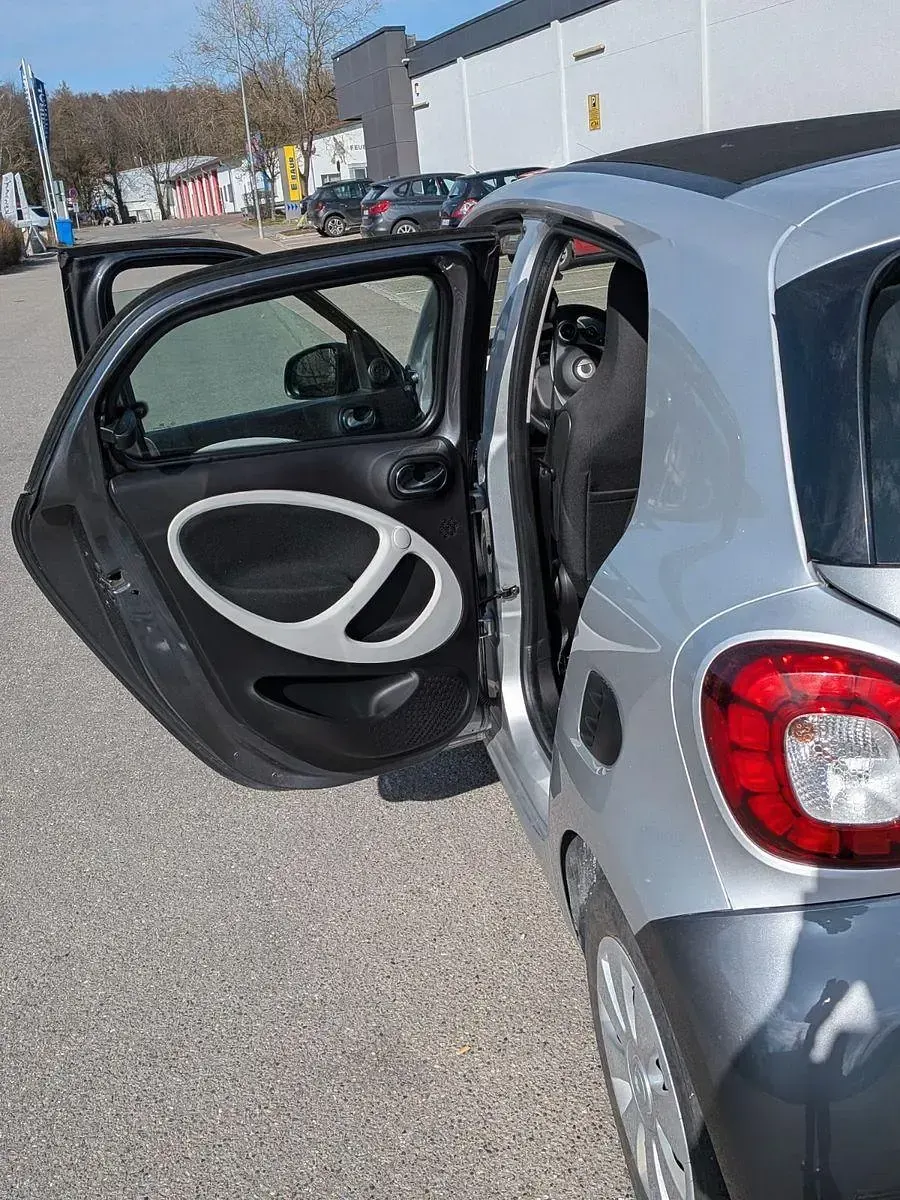 Używany Smart ForFour 71 KM (52 kW) 2015 Szary Hatchback