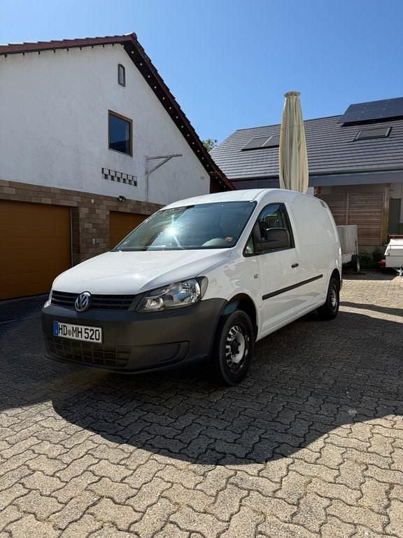 Weiß Gebraucht 2011 VW Caddy Maxi Van / Kleinbus | 10.700 € (Teuer) - Bild 1/4