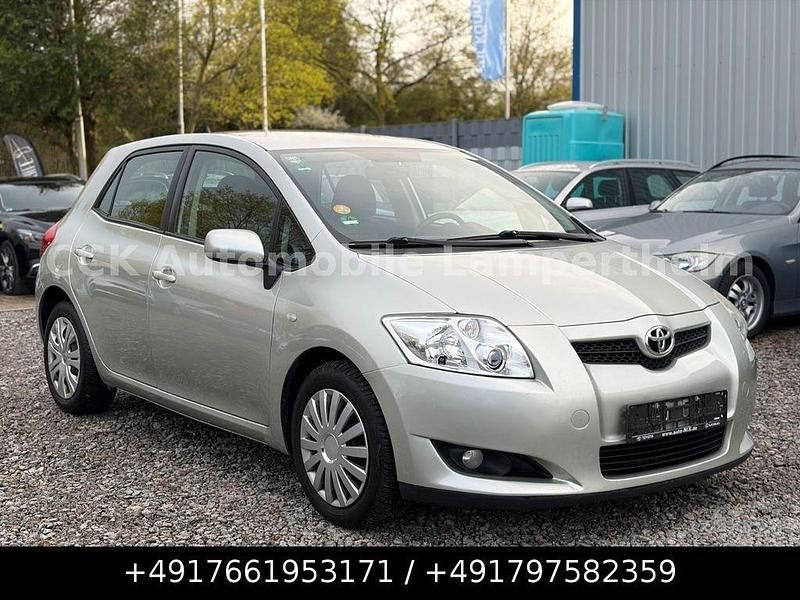 Gebraucht Toyota Auris Sol 126 PS (92 kW) 2007 Silber Kleinwagen