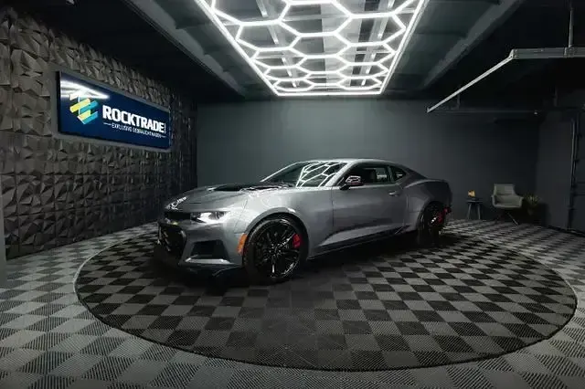 Gebraucht Chevrolet Camaro ZL1 461 PS (339 kW) 2021 Grau Coupé