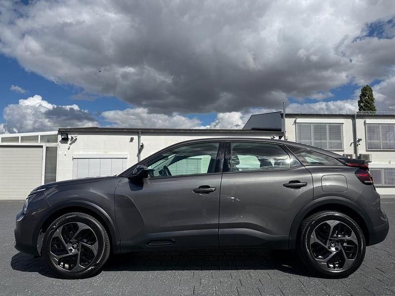 Grau Gebraucht 2024 Citroën C4 SUV | 15.970 € (Guter Preis) - Bild 1/4