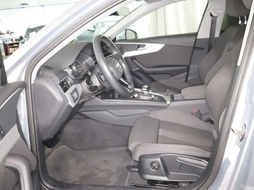 Gebraucht Audi A4 Advanced Plus 204 PS (150 kW) 2022 Silber Kombi