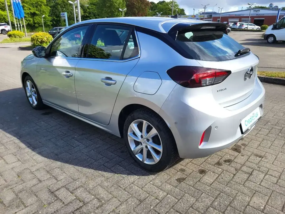 Gebraucht Opel Corsa Elegance 101 PS (74 kW) 2022 Silber metallic Kleinwagen