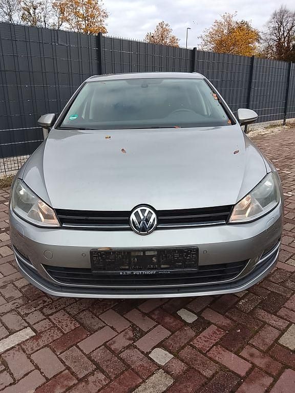 Gold Gebraucht 2013 VW Golf VII Cup Limousine | 4.999 € (Superpreis) - Bild 1/4
