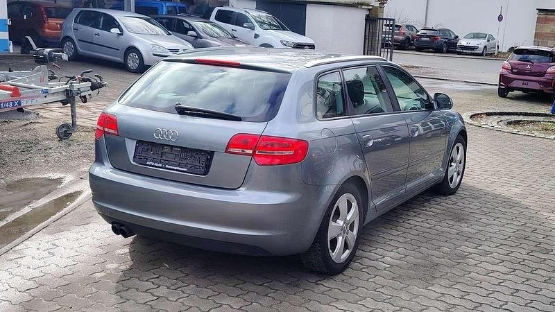 Gebraucht Audi A3 160 PS (117 kW) 2010 Grau Kleinwagen