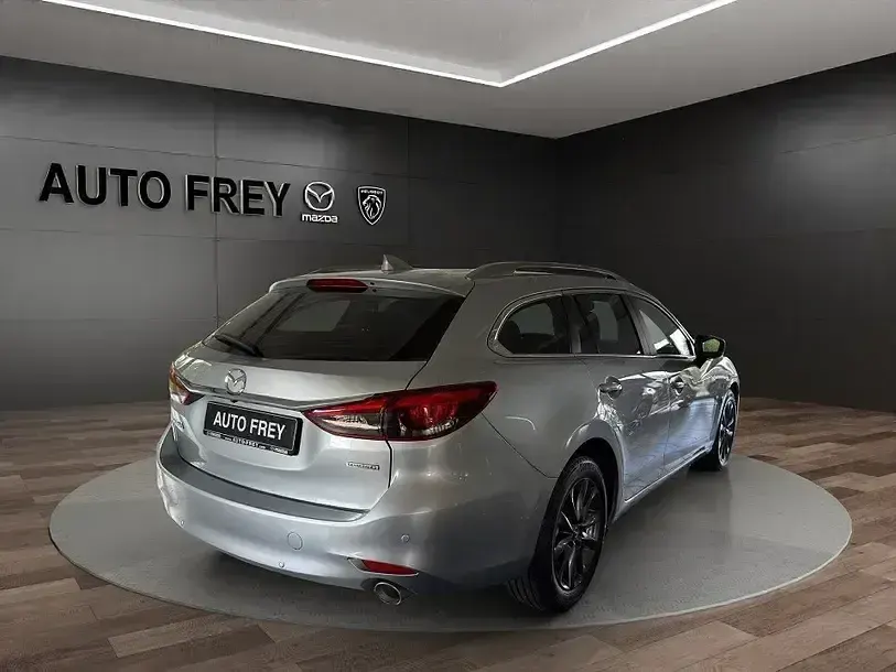 Neu Mazda 6 Center-Line 165 PS (121 kW) 2025 Sonic silver Kombi