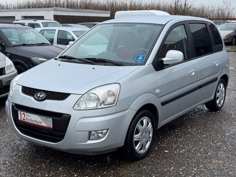 Silber Gebraucht 2009 Hyundai Matrix Comfort Van / Kleinbus | 3.948 € (Etwas zu teuer) - Bild 1/4