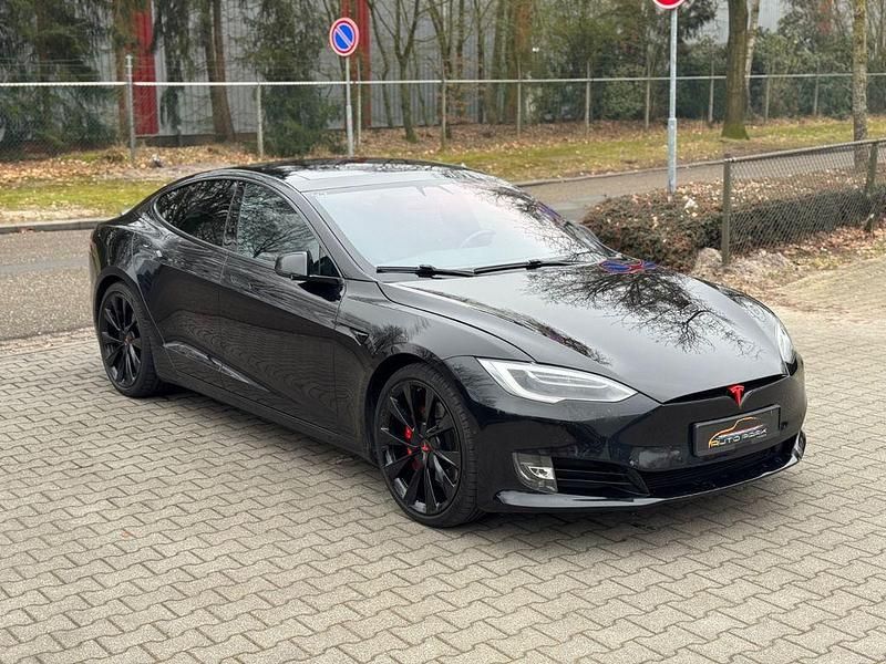 Gebraucht Tesla Model S Performance 567 kW (772 PS) 2018 Schwarz Kleinwagen