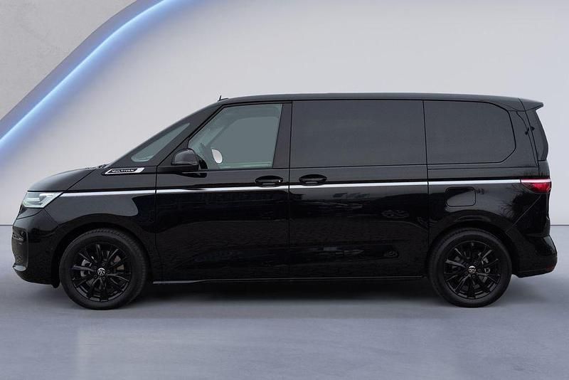 Gebraucht VW Multivan Style 150 PS (110 kW) 2024 Deep black perleffekt Van