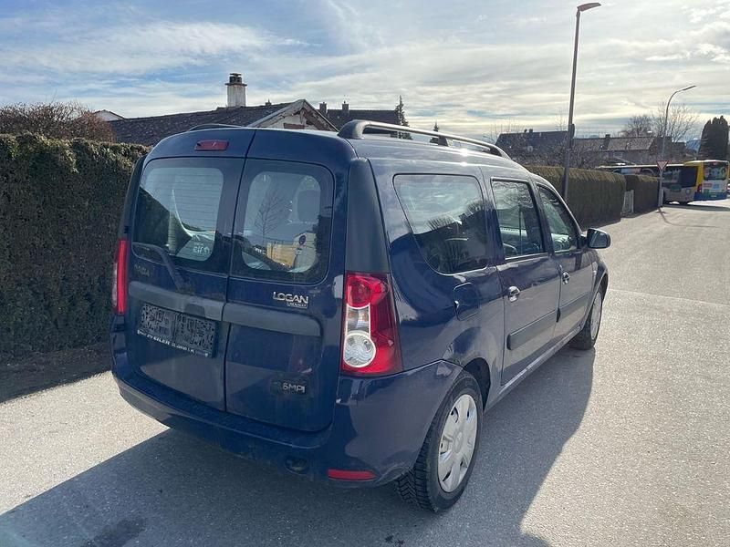 Gebraucht Dacia Logan MCV Lauréate 87 PS (63 kW) 2009 Blau Kombi