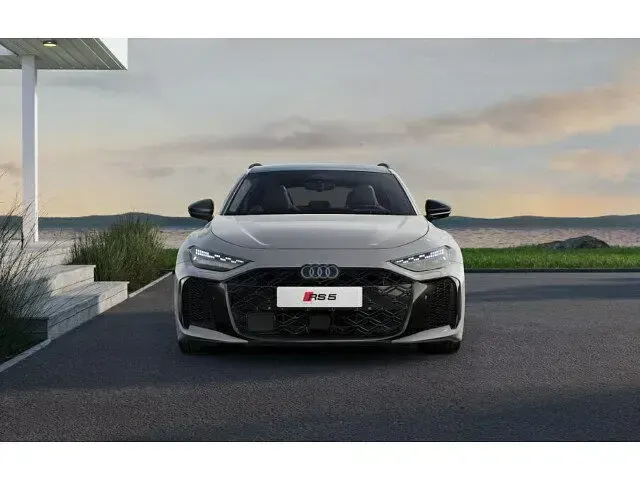 Neu Audi RS5 Ambiente 639 PS (469 kW) 2026 Plateaugrau metallic (metallic) Kombi
