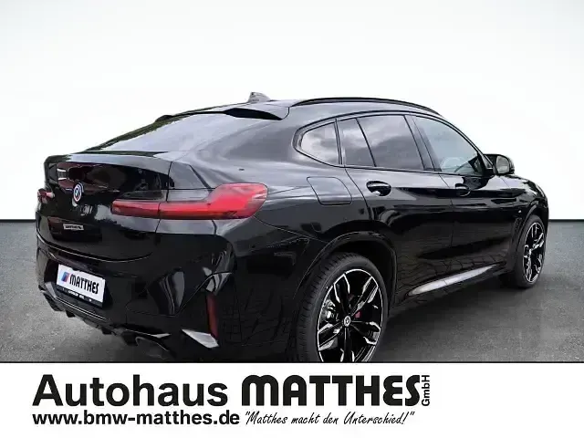 Gebraucht BMW X4 M Sport 360 PS (264 kW) 2023 Schwarz SUV