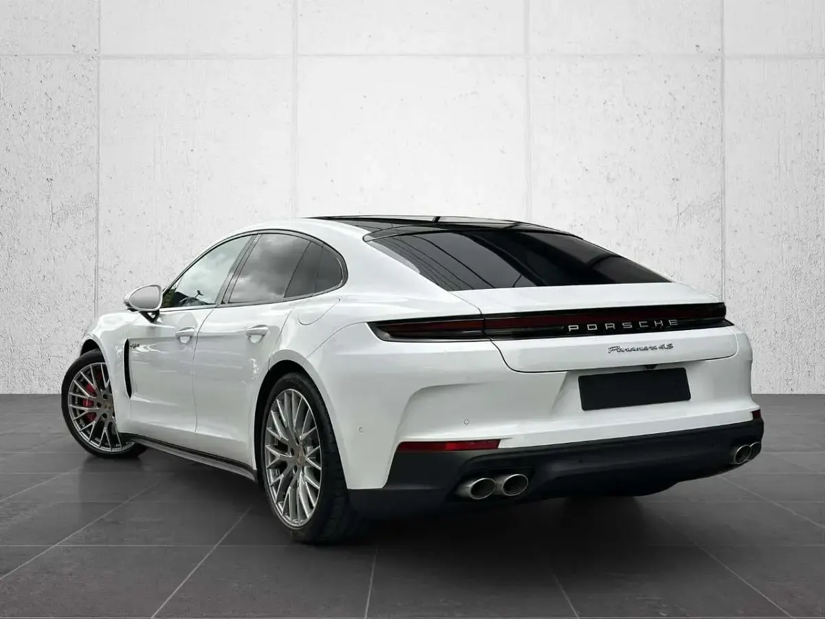 Gebraucht Porsche Panamera 4S 544 PS (400 kW) 2024 Weiß Limousine