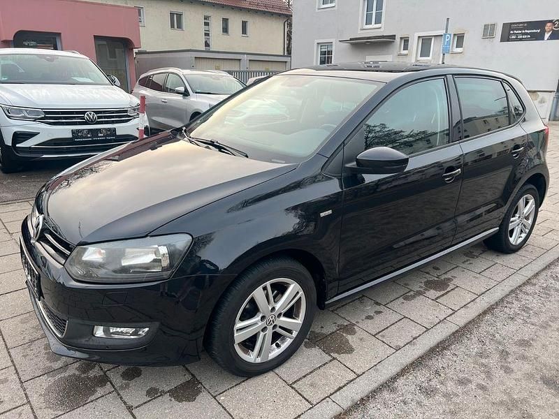 Schwarz Gebraucht 2014 VW Polo Life Limousine | 6.150 € (Superpreis) - Bild 1/4