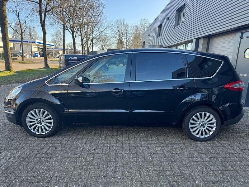 Gebraucht Ford S-MAX Titanium 136 PS (100 kW) 2010 Schwarz Van / Kleinbus