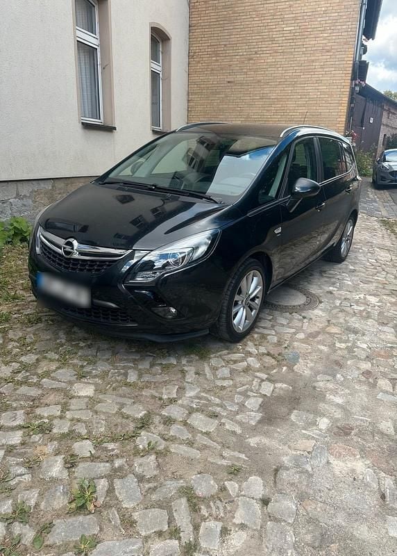 Schwarz Gebraucht 2016 Opel Zafira Van / Kleinbus | 10.300 € (Superpreis) - Bild 1/4