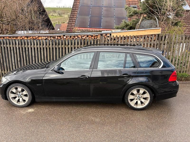 Gebraucht BMW 325 218 PS (160 kW) 2007 Kombi