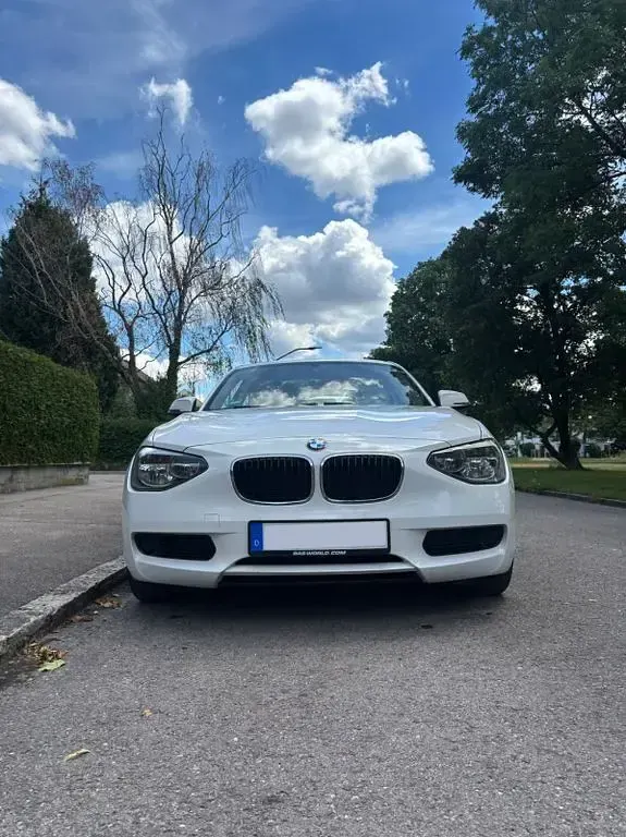 Gebraucht BMW 116 136 PS (100 kW) 2014 Weiß Kleinwagen