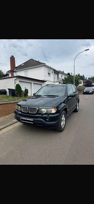 Grün Gebraucht 2001 BMW X5 Basis SUV | 3.800 € (Guter Preis) - Bild 1/4