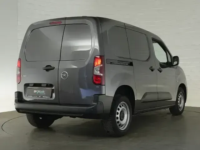 Gebraucht Opel Combo Edition 131 PS (96 kW) 2024 Grau Van / Kleinbus