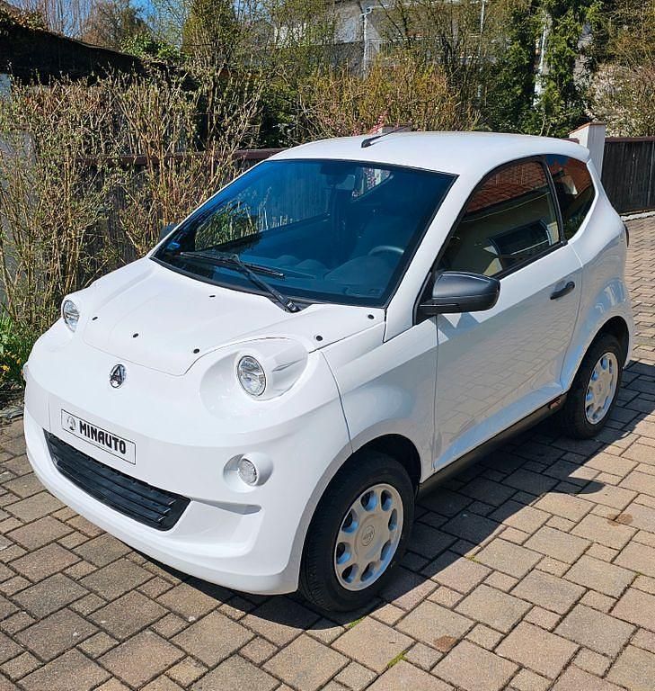 Second-hand Aixam Minauto 5 kW (8 CP) 2025 Alb Hatchback