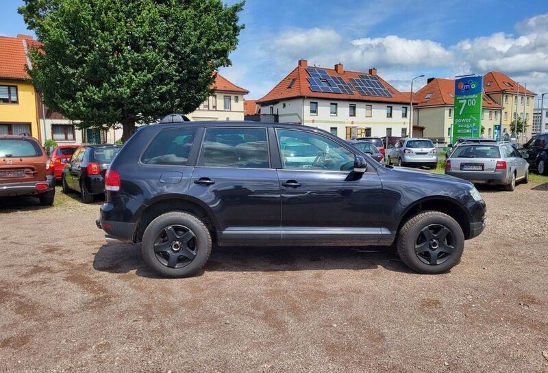 Schwarz Gebraucht 2006 VW Touareg Exclusive SUV | 5.300 € (Fairer Preis) - Bild 1/4