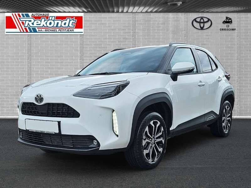 Schneeweiss Neu 2025 Toyota Yaris Cross SUV | 28.290 € - Bild 1/4