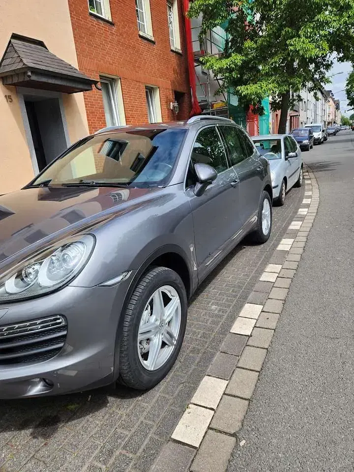 Gebraucht Porsche Cayenne S 400 PS (294 kW) 2010 SUV