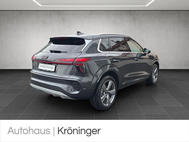 Gebraucht Audi Q3 Sport 150 PS (110 kW) 2025 Grau SUV