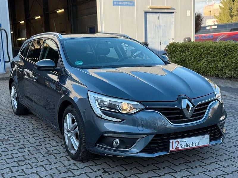 Gebraucht Renault Mégane GrandTour Experience 132 PS (97 kW) 2016 Grau Kombi