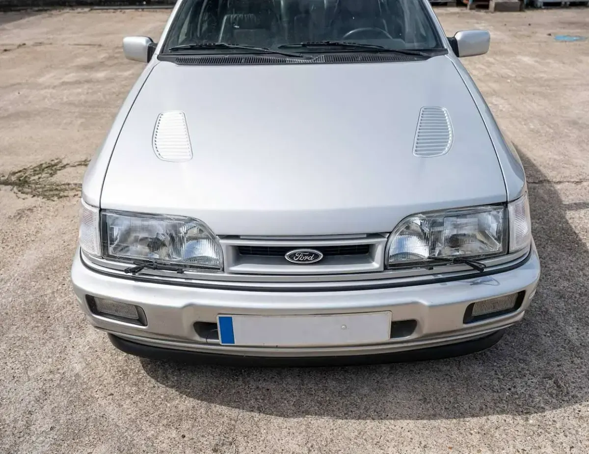 Gebraucht Ford Sierra 220 PS (161 kW) 1991 Silber Limousine