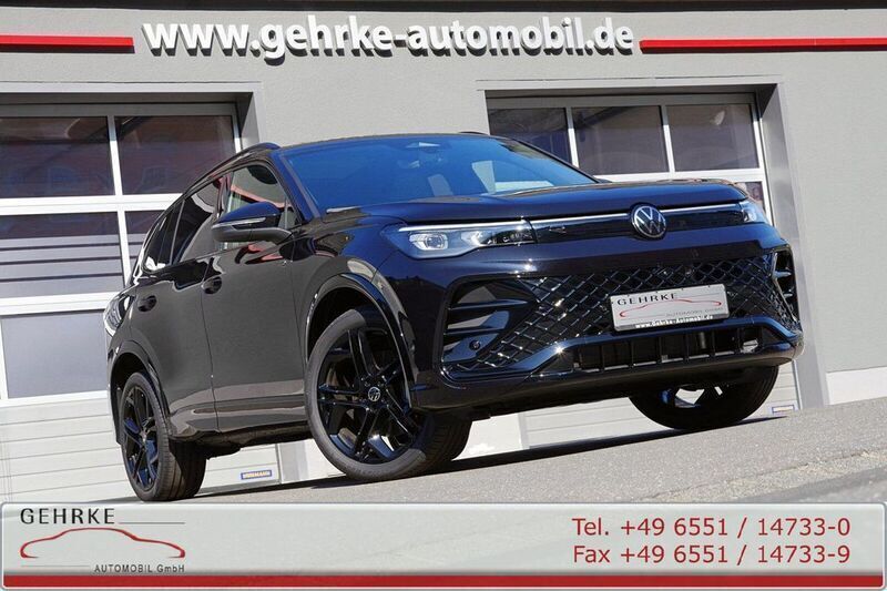 Deep black perleffekt Gebraucht 2025 VW Tiguan R-line SUV | 55.850 € (Superpreis) - Bild 1/4