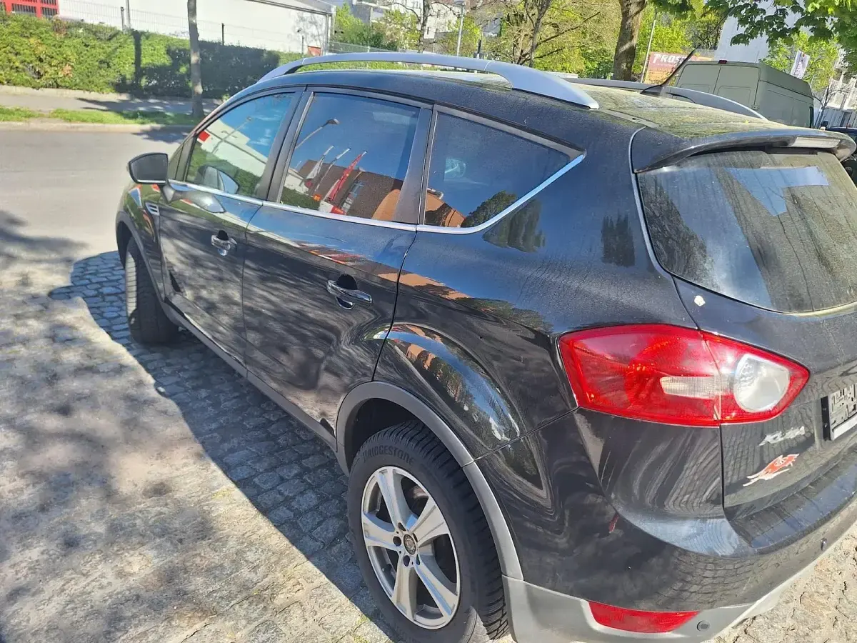 Używany Ford Kuga 140 KM (102 kW) 2012 Czarny SUV