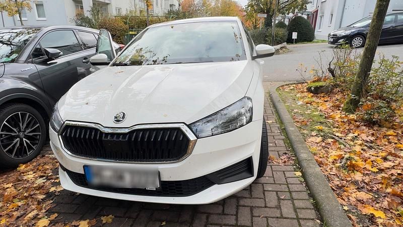 Gebraucht Skoda Fabia Easy 65 PS (47 kW) 2023 Weiß Kleinwagen