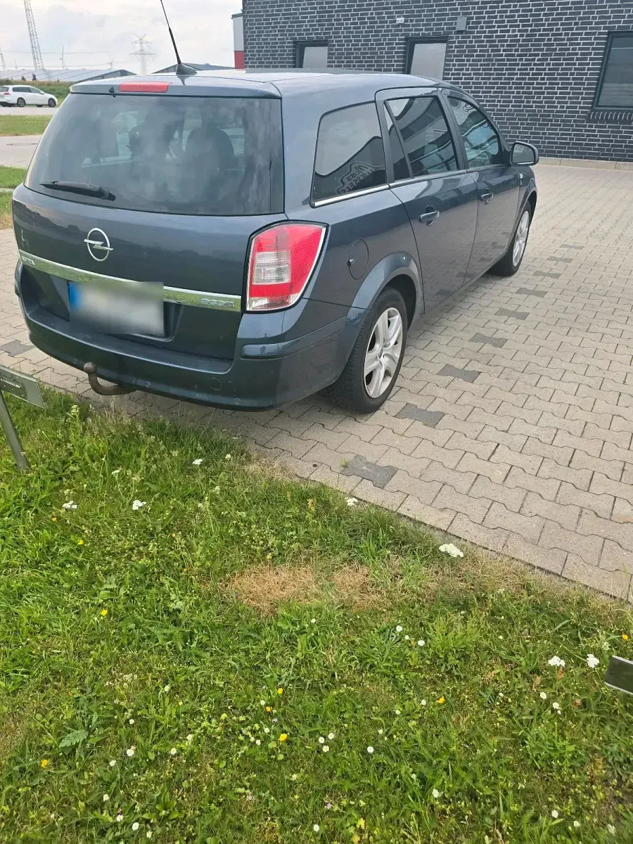 Gebraucht Opel Astra Edition 2010 Blau Kombi
