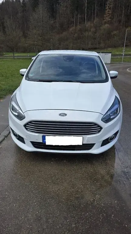Gebraucht Ford S-MAX Titanium 150 PS (110 kW) 2019 Weiß Van / Kleinbus