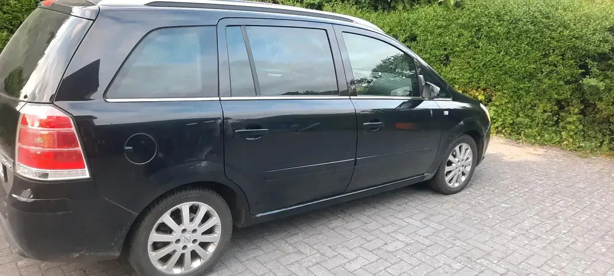 Gebraucht Opel Zafira Cosmo 150 PS (110 kW) 2007 Schwarz Van / Kleinbus