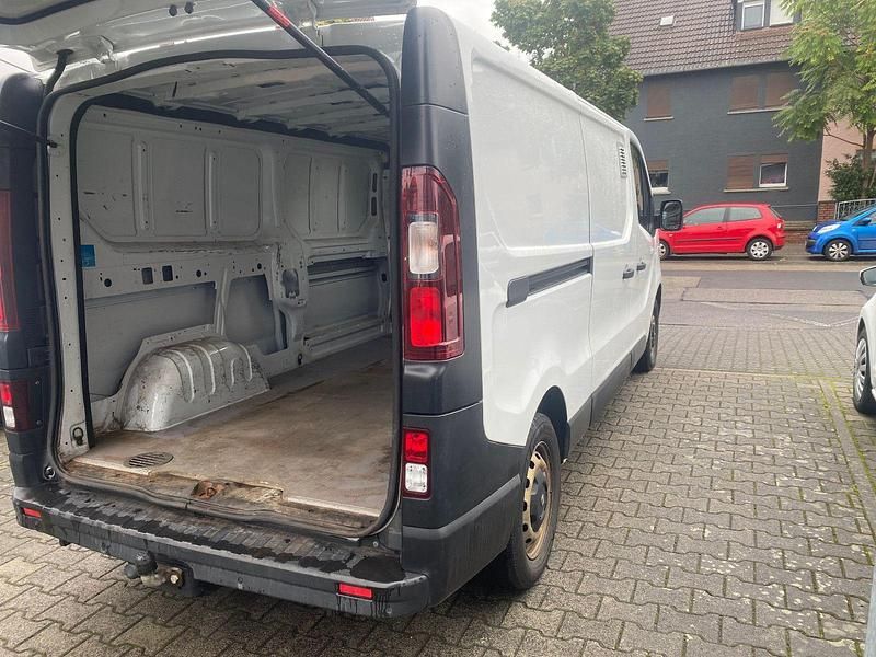 Gebraucht Opel Vivaro 125 PS (91 kW) 2019 Weiß Van / Kleinbus