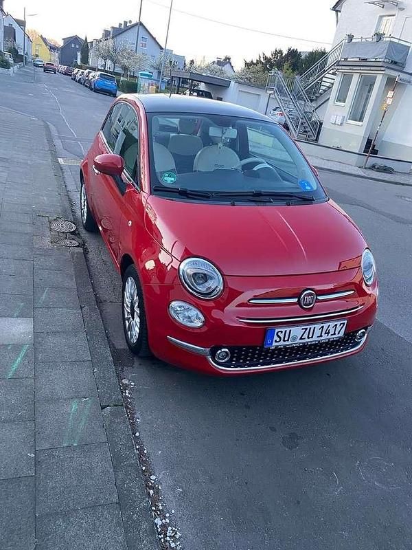Rot Gebraucht 2016 Fiat 500 Lounge Kleinwagen | 10.599 € (Fairer Preis) - Bild 1/4