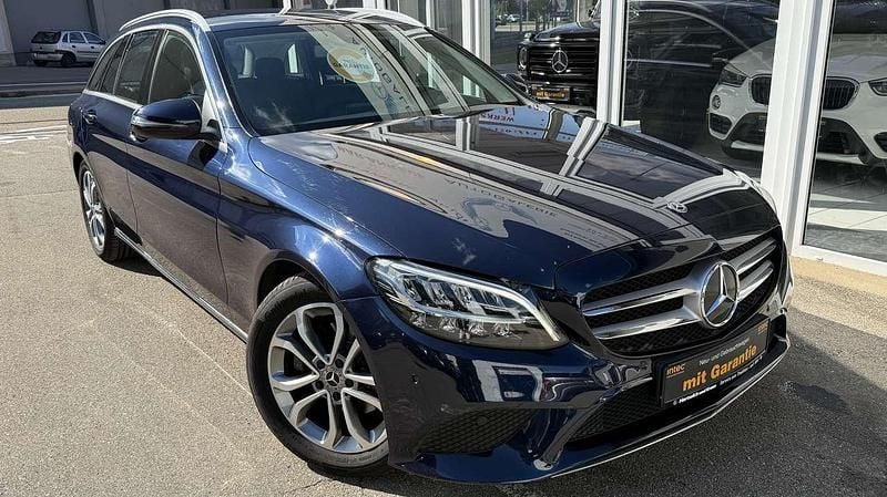 Cavansitblau metalliclack Gebraucht 2019 Mercedes C200 Kombi | 19.950 € (Guter Preis) - Bild 1/4