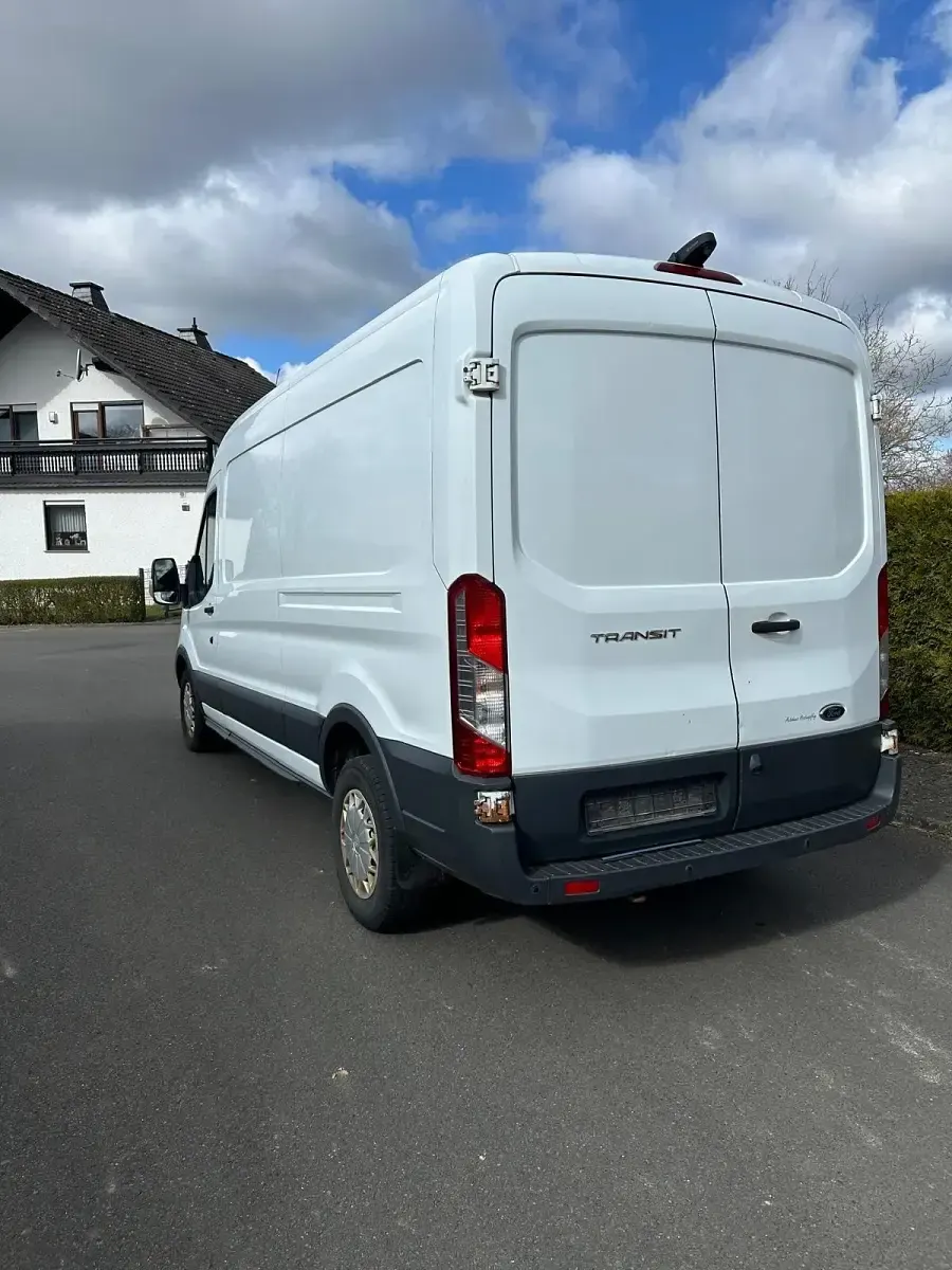 Gebraucht Ford Transit Trend 155 PS (114 kW) 2015 Van / Kleinbus