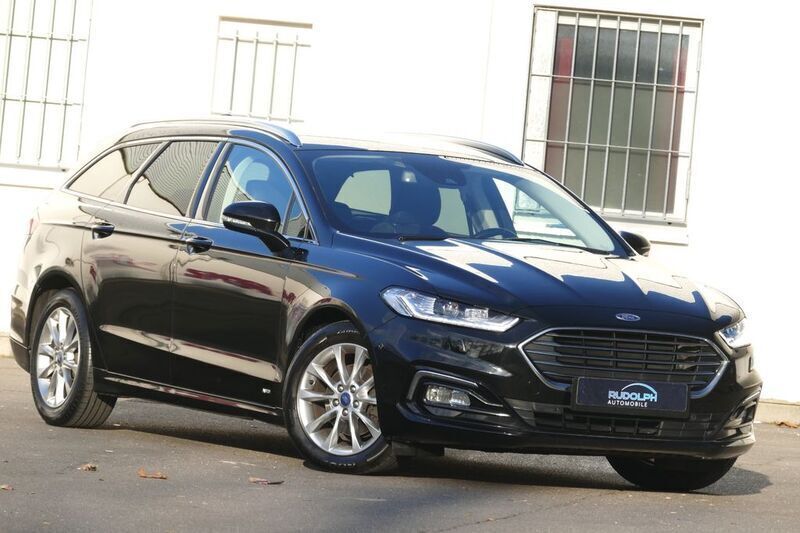 Iridiumschwarz metallic Gebraucht 2020 Ford Mondeo Titanium Kombi | 24.699 € (Etwas zu teuer) - Bild 1/4